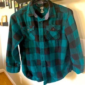 Wonder Nation Green and Black plaid Boys LG 10/12